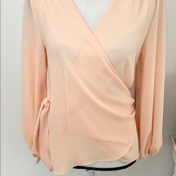 NWT Chelsea28 Wrap Top in Crepe Blush Sz S - Picture 10 of 12